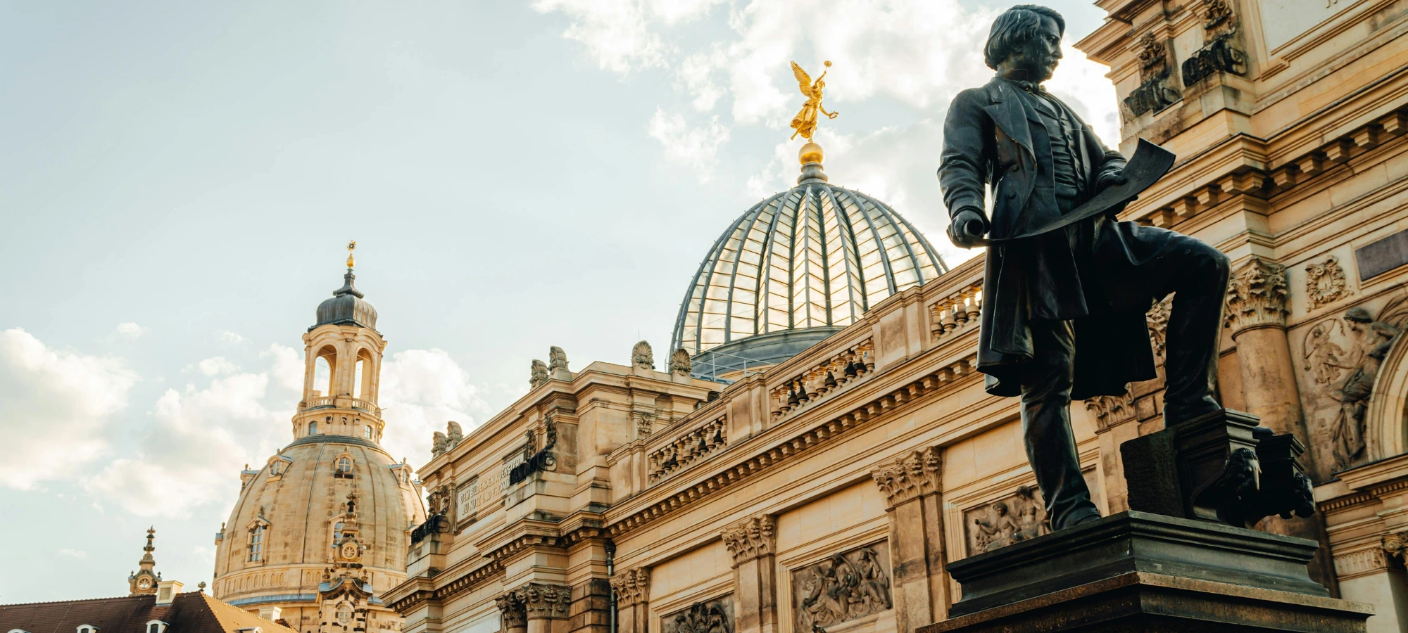 Parfums d’ambiance immersifs : créer une expérience sensorielle profonde et mémorable